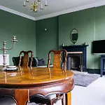 Grade A Listed 2 Bedroom In Edinburgh